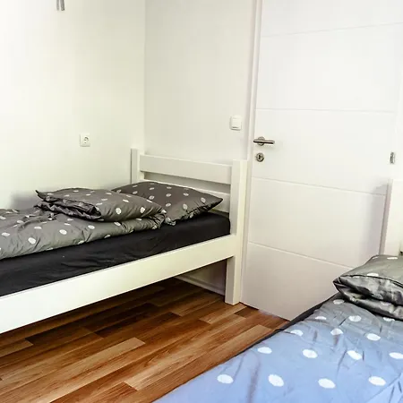 Aria Deluxe Mobile Homes With Terme Catez Tickets * קטז אוב סבי