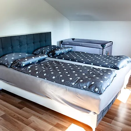 Aria Deluxe Mobile Homes With Terme Catez Tickets Casa de Férias *