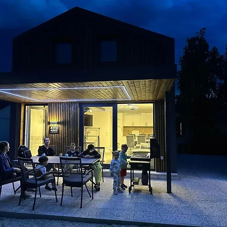 Aria Deluxe Mobile Homes With Terme Catez Tickets בית נופש *