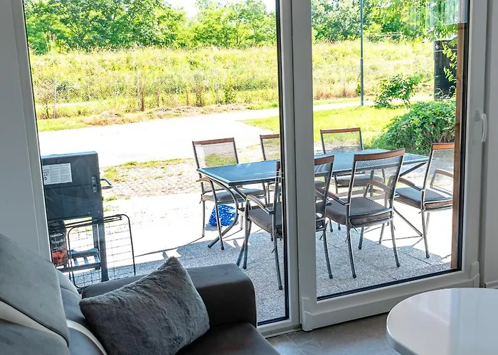 Aria Deluxe Mobile Homes With Terme Catez Tickets بيت للعطل كاتيز أوب سافي